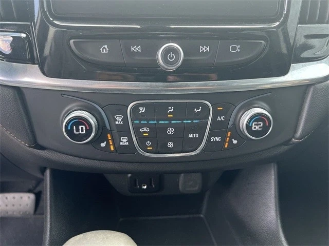 2021 Chevrolet Traverse - Image 17 of 21