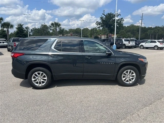 2021 Chevrolet Traverse - Image 9 of 12