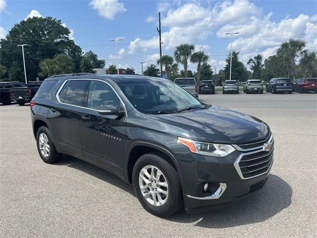 2021 Chevrolet Traverse - Image 2 of 12
