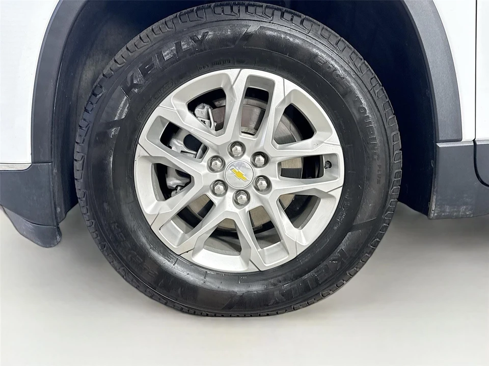 2021 Chevrolet Traverse - Image 14 of 18