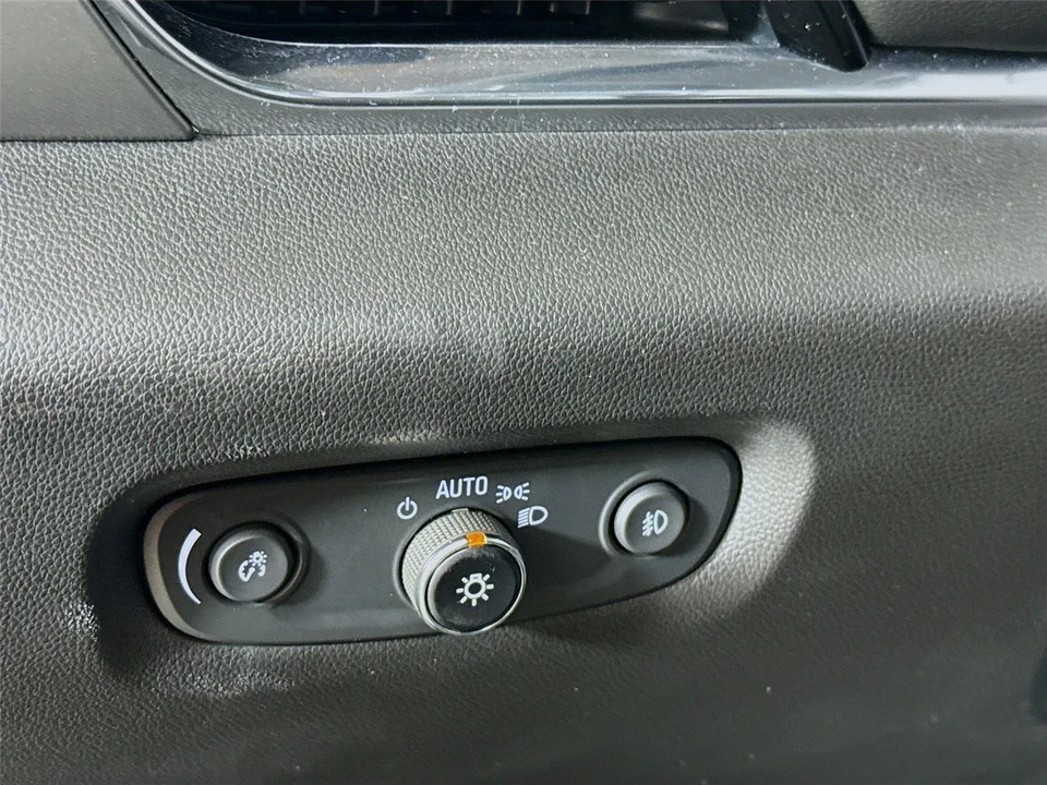 2021 Chevrolet Traverse - Image 7 of 14