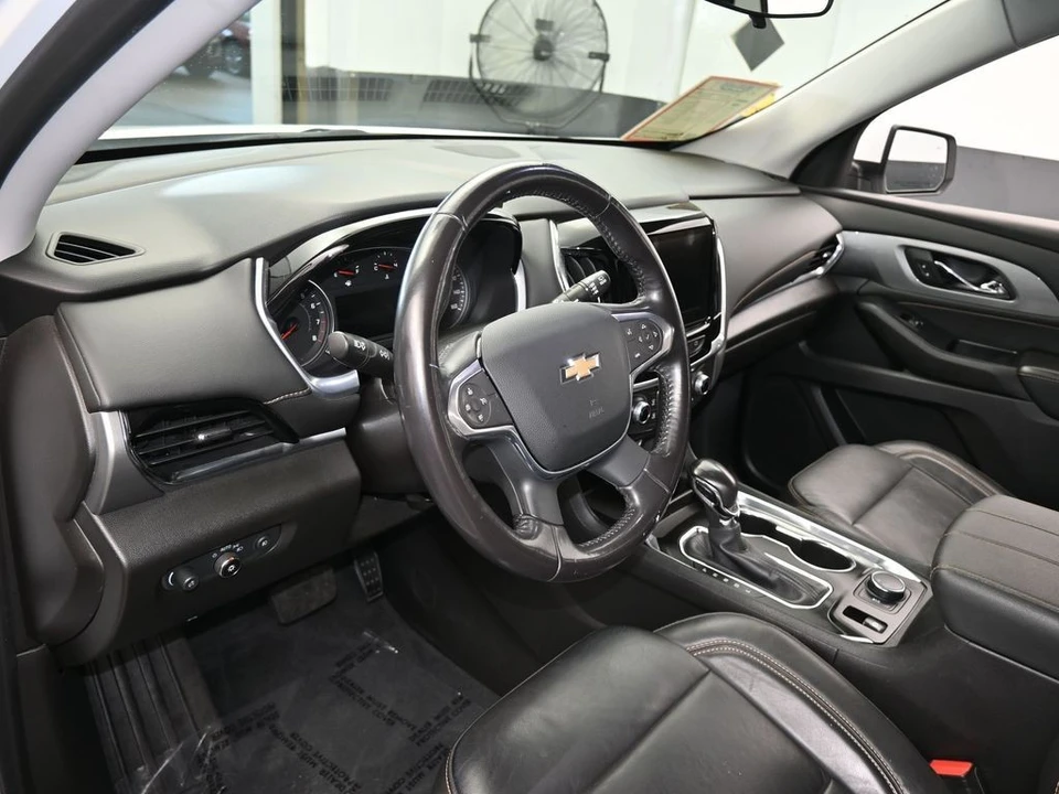 2021 Chevrolet Traverse - Image 10 of 12