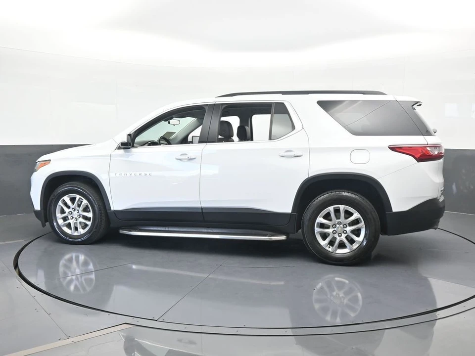 2021 Chevrolet Traverse - Image 3 of 12
