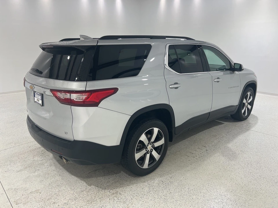 2021 Chevrolet Traverse - Image 4 of 12