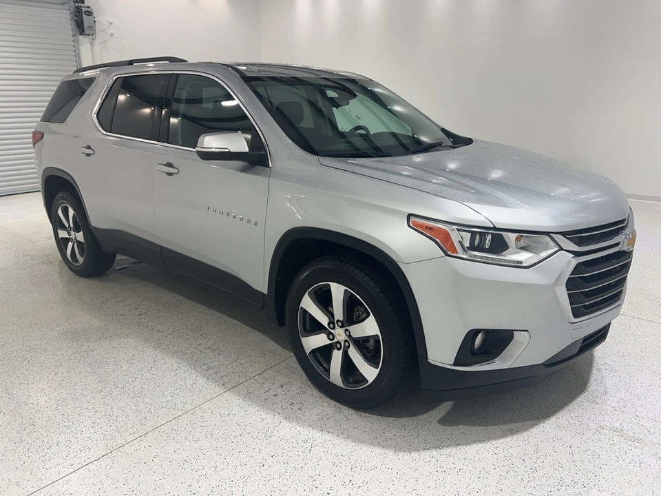 2021 Chevrolet Traverse - Image 6 of 12