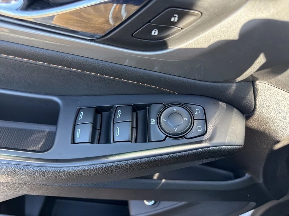 2021 Chevrolet Traverse - Image 28 of 31
