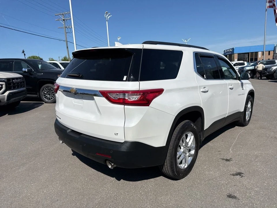 2021 Chevrolet Traverse - Image 5 of 31
