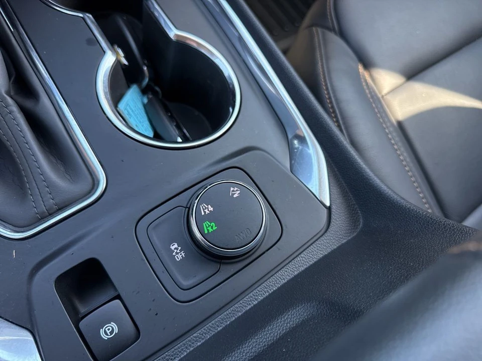 2021 Chevrolet Traverse - Image 24 of 31