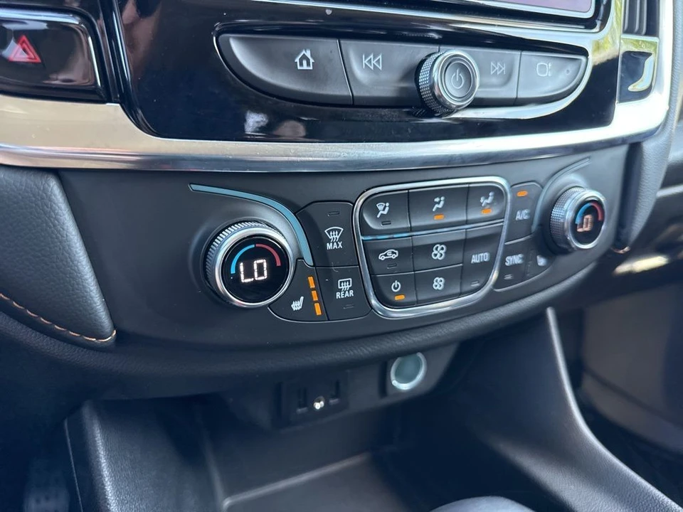 2021 Chevrolet Traverse - Image 22 of 31