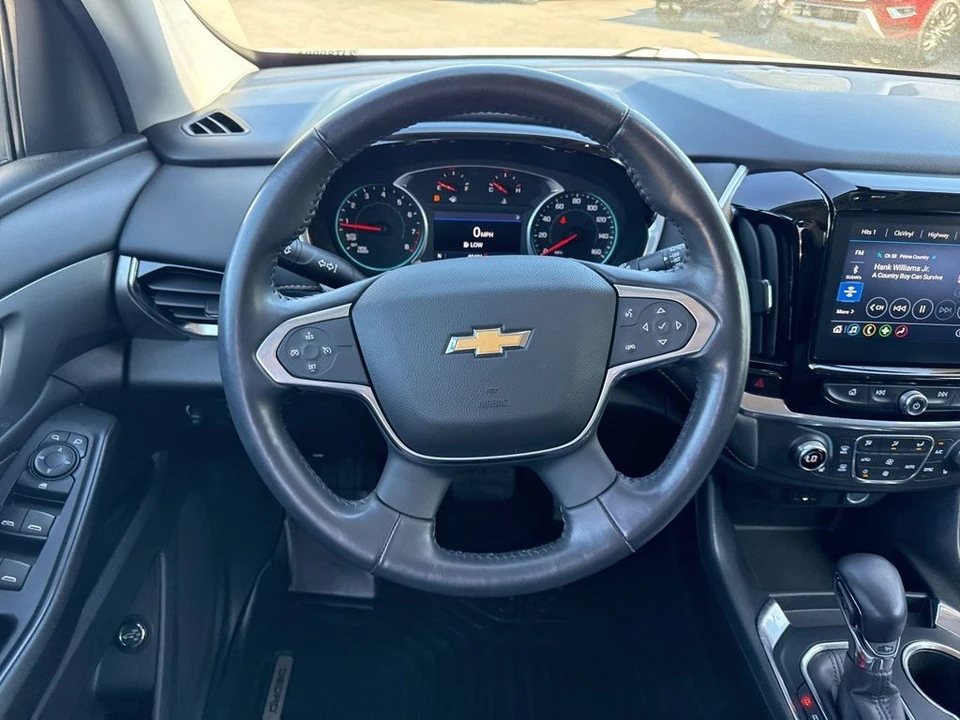 2021 Chevrolet Traverse - Image 15 of 31