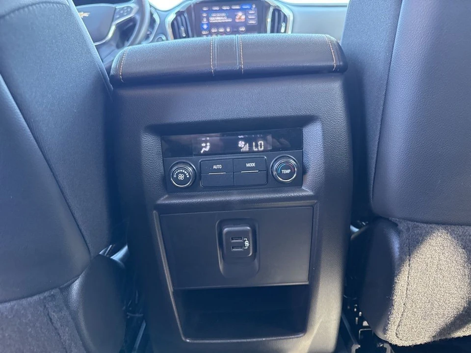 2021 Chevrolet Traverse - Image 13 of 31