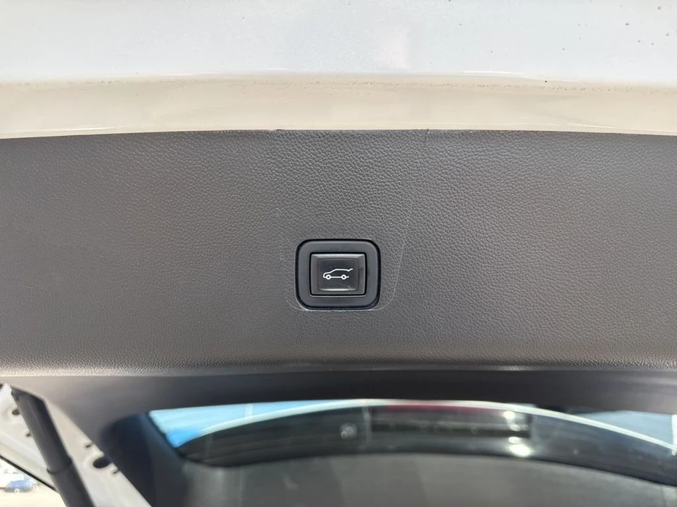 2021 Chevrolet Traverse - Image 31 of 31