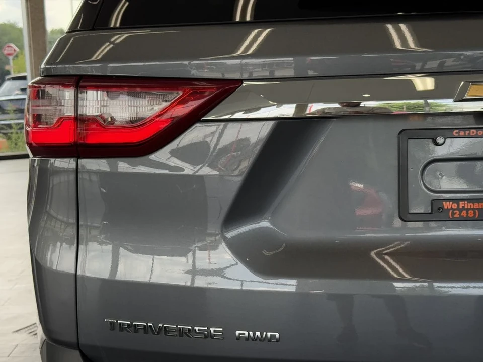 2021 Chevrolet Traverse - Image 18 of 21