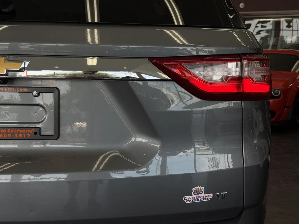 2021 Chevrolet Traverse - Image 17 of 21