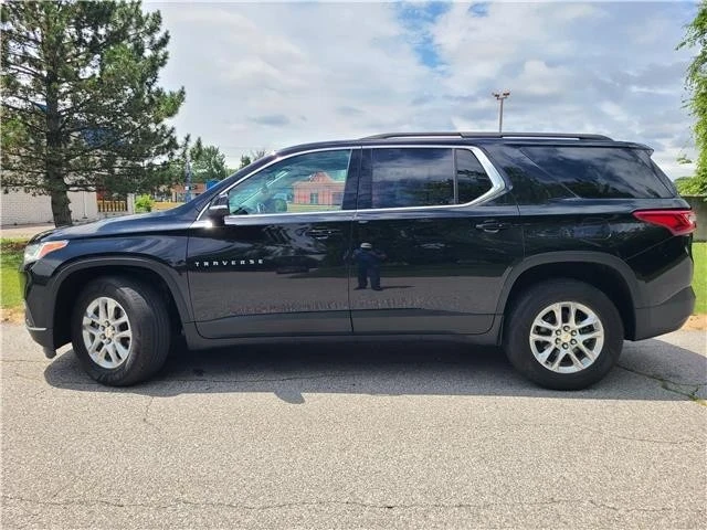 2021 Chevrolet Traverse - Image 2 of 12