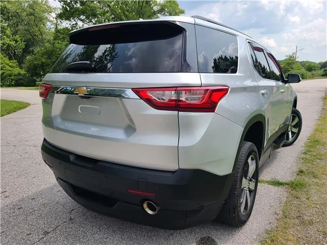 2021 Chevrolet Traverse - Image 5 of 12