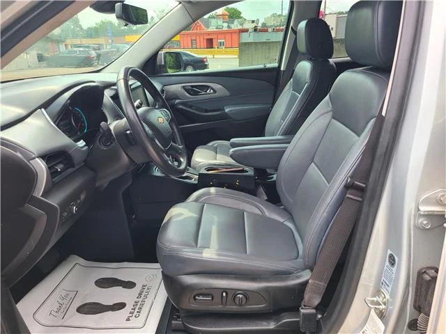 2021 Chevrolet Traverse - Image 10 of 12