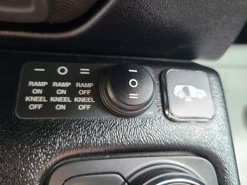 2021 Chevrolet Traverse - Image 20 of 21