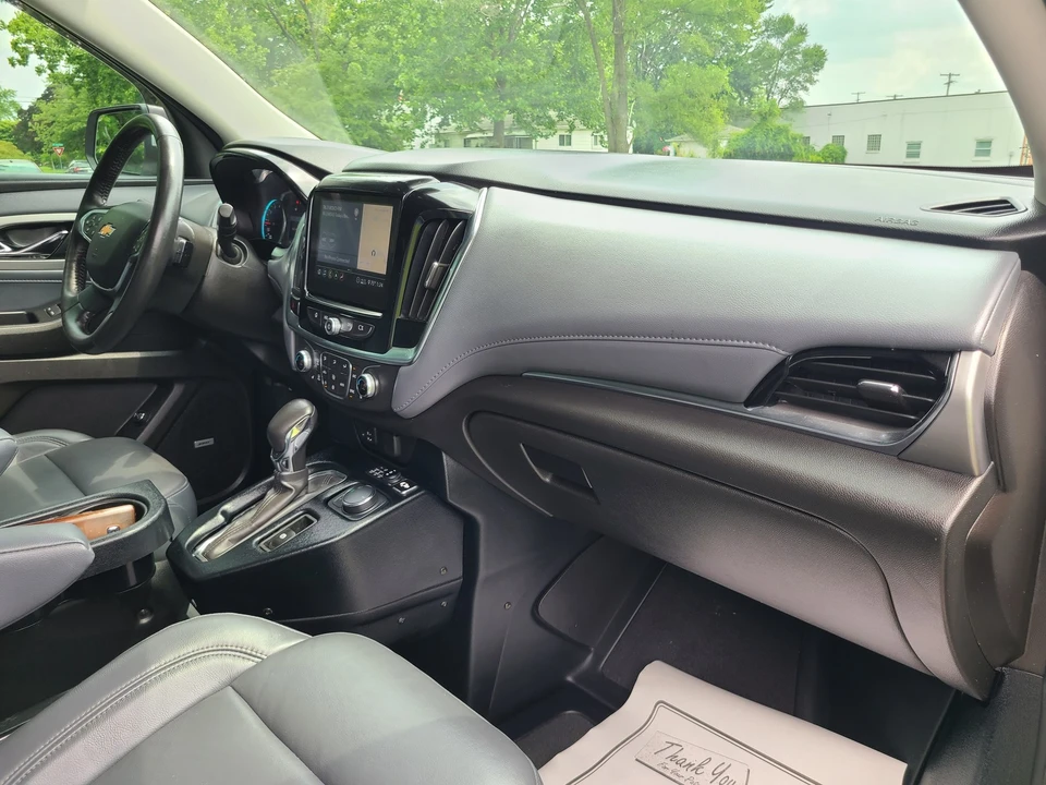 2021 Chevrolet Traverse - Image 14 of 21
