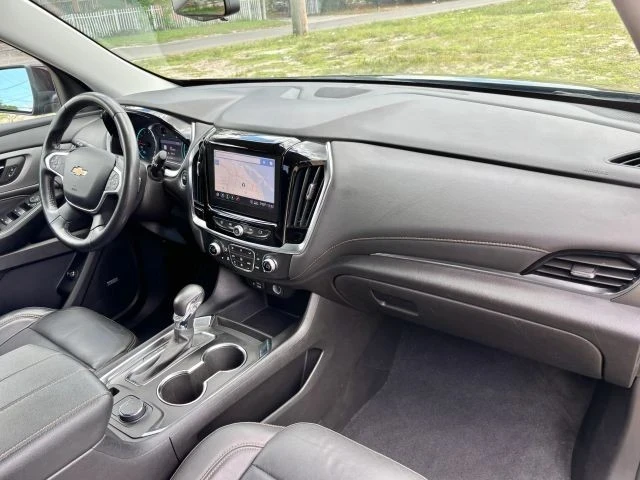 2021 Chevrolet Traverse - Image 11 of 21