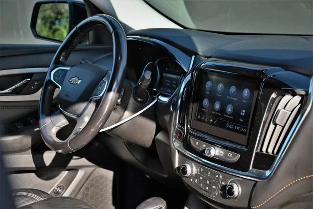 2021 Chevrolet Traverse - Image 14 of 21