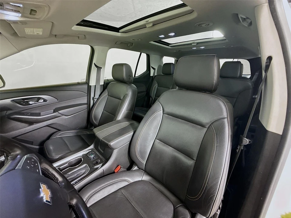 2021 Chevrolet Traverse - Image 9 of 14