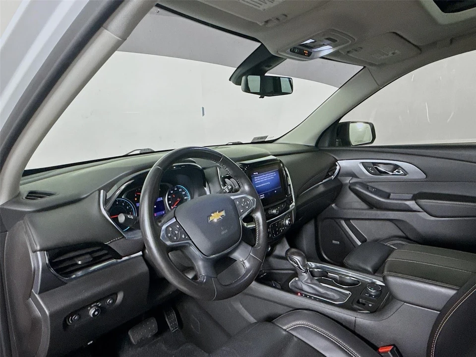 2021 Chevrolet Traverse - Image 8 of 14