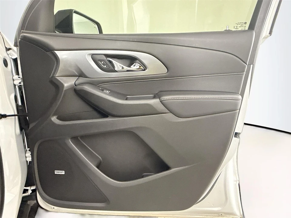 2021 Chevrolet Traverse - Image 14 of 14