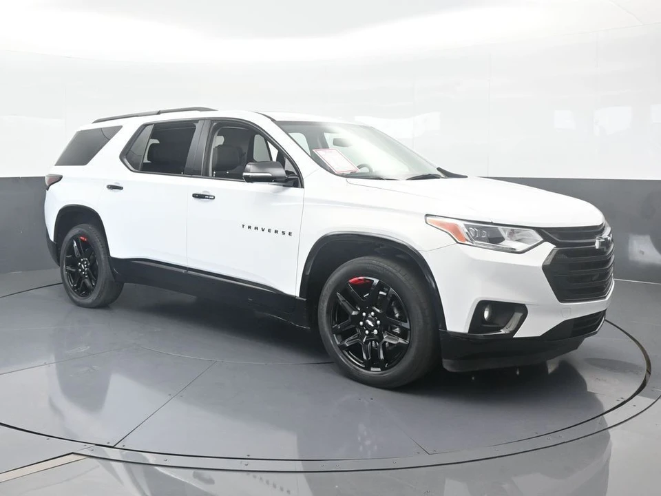 2021 Chevrolet Traverse - Image 8 of 12