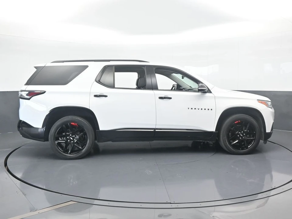 2021 Chevrolet Traverse - Image 7 of 12