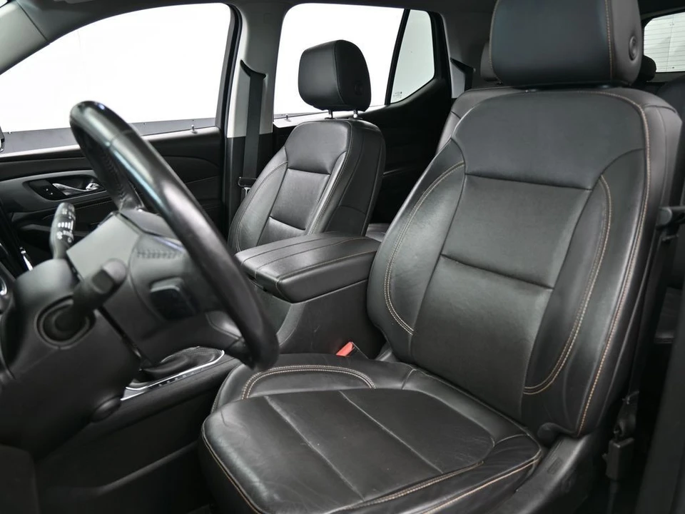 2021 Chevrolet Traverse - Image 10 of 12