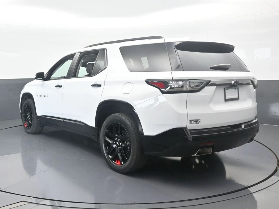 2021 Chevrolet Traverse - Image 4 of 12