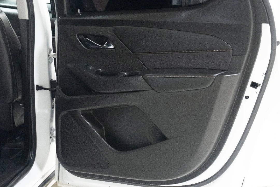 2021 Chevrolet Traverse - Image 19 of 21