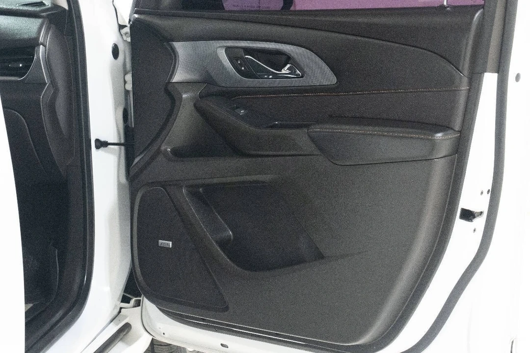 2021 Chevrolet Traverse - Image 18 of 21