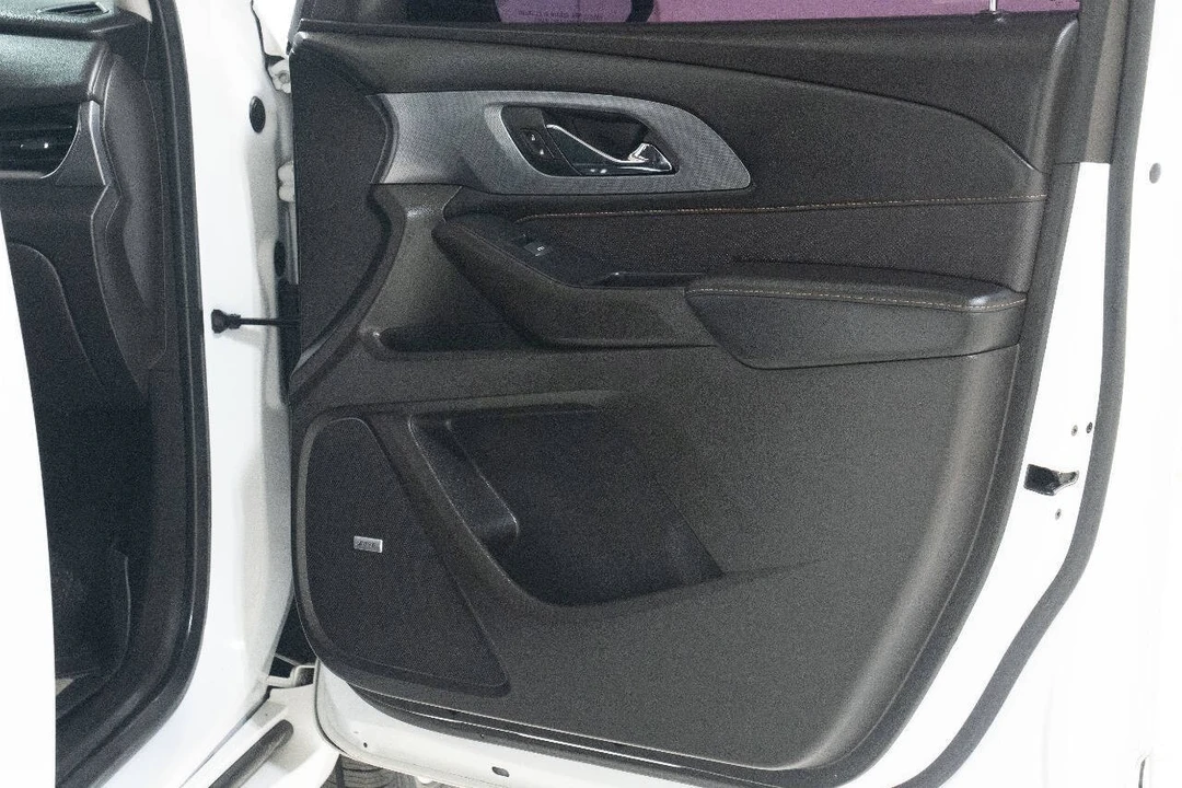 2021 Chevrolet Traverse - Image 18 of 21