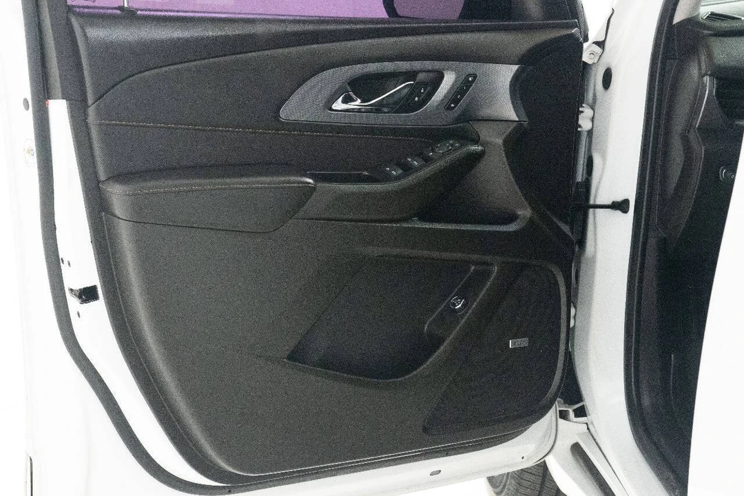 2021 Chevrolet Traverse - Image 17 of 21