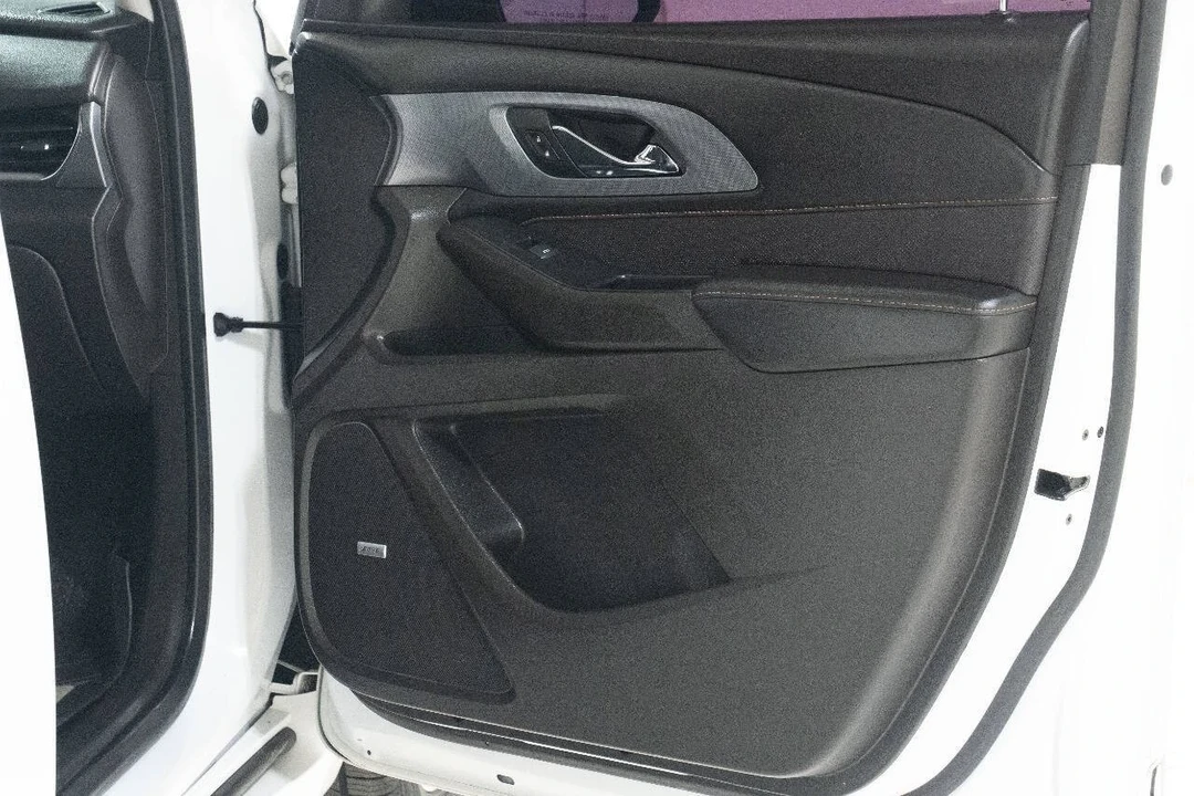 2021 Chevrolet Traverse - Image 18 of 21