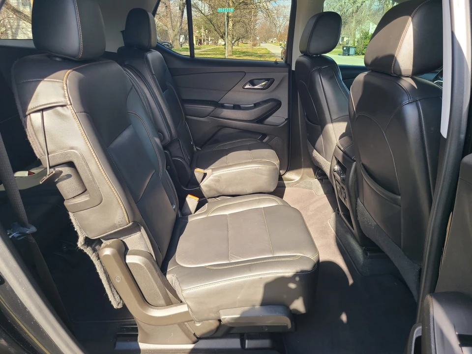 2021 Chevrolet Traverse - Image 16 of 21