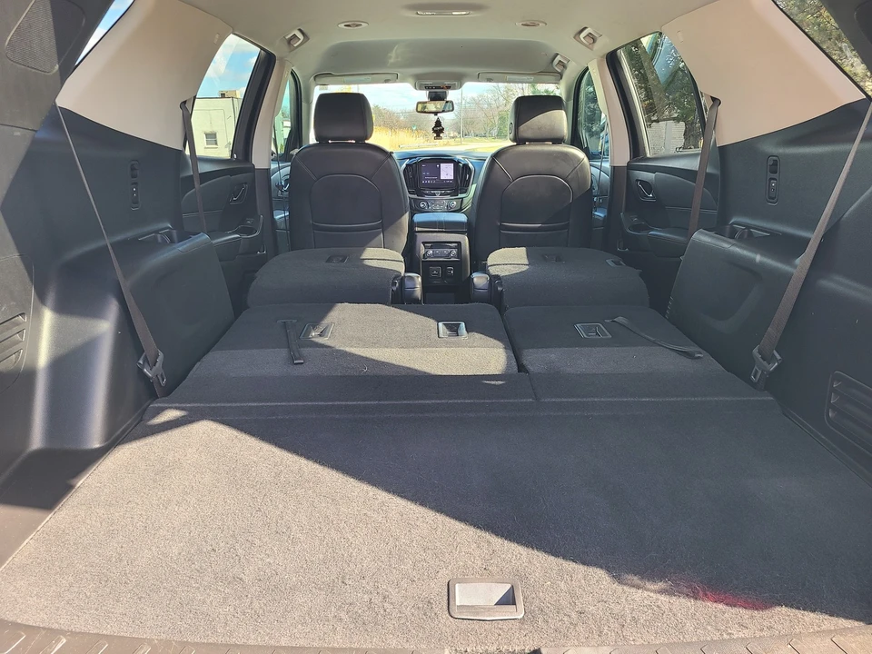 2021 Chevrolet Traverse - Image 14 of 21
