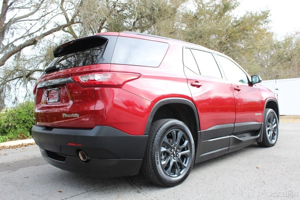 2021 Chevrolet Traverse - Image 5 of 12
