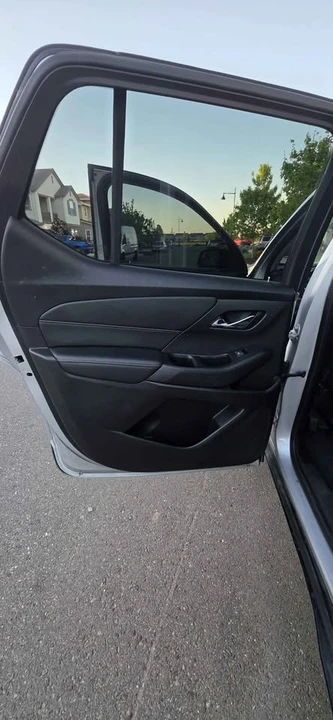 2021 Chevrolet Traverse - Image 8 of 13