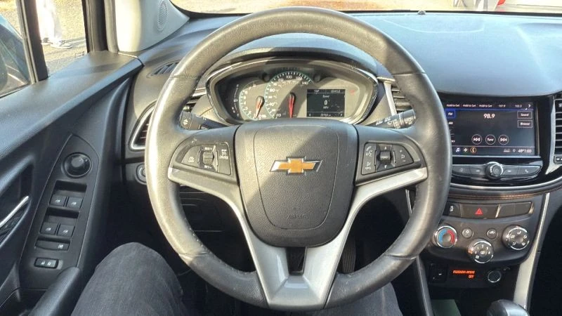 2021 Chevrolet Trax - Image 10 of 12