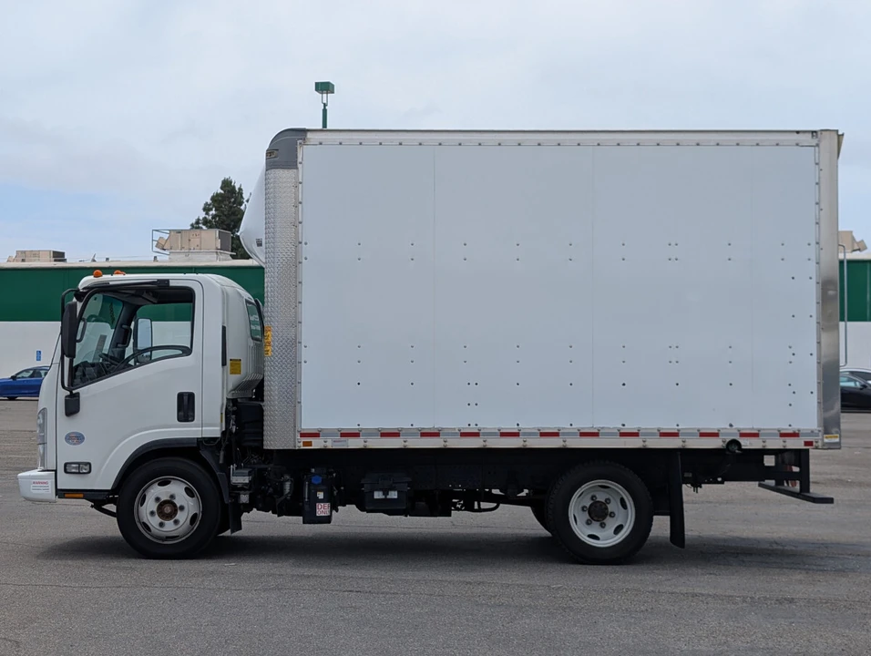 2021 Chevrolet - Image 4 of 21