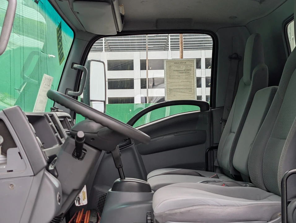 2021 Chevrolet - Image 12 of 21