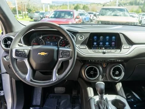 2021 Chevrolet Blazer - Image 13 of 20