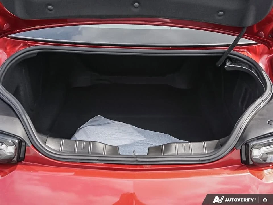 2021 Chevrolet Camaro 6th Gen - Image 15 of 15