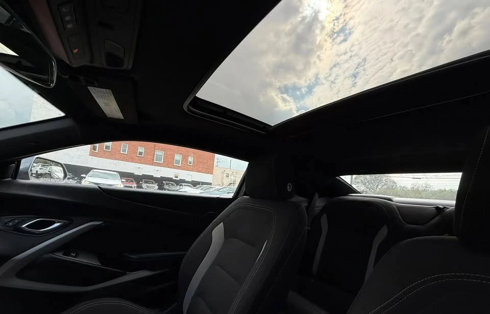 2021 Chevrolet Camaro 6th Gen - Image 8 of 11