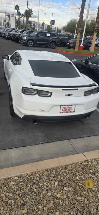 2021 Chevrolet Camaro 6th Gen - Image 2 of 2