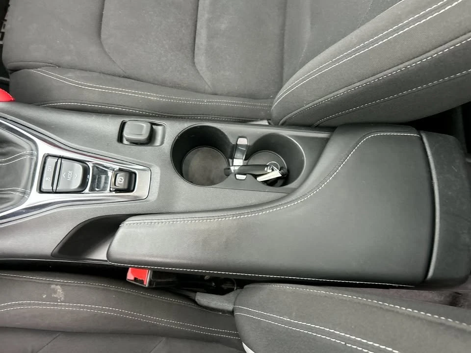 2021 Chevrolet Camaro 6th Gen - Image 10 of 14