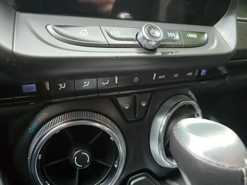 2021 Chevrolet Camaro 6th Gen - Image 13 of 20